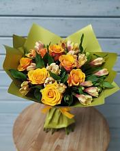 Букет цветов из:  Альстромерии и Розы в Новозавидовский