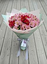 Букет цветов из:  Альстромерии в Новозавидовский
