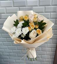 Букет цветов из:  Розы и Хризантемы в Новозавидовский