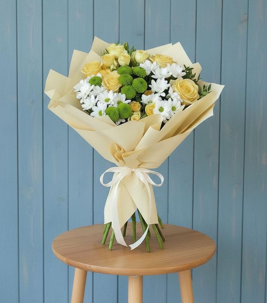 Букет цветов из: Хризантемы и Розы в Новозавидовский