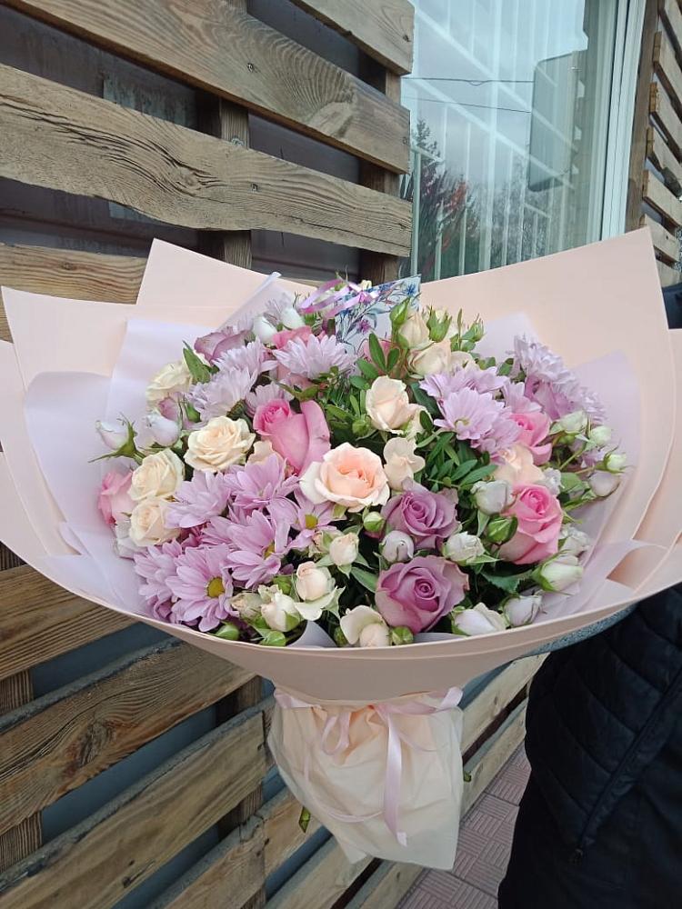 Букет цветов из: Розы и Хризантемы в Новозавидовский