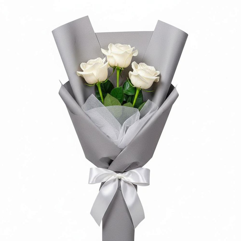 Букет 3 белые розы в Новозавидовский