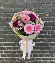 Букет цветов из:  Герберы и Хризантемы в Новозавидовский