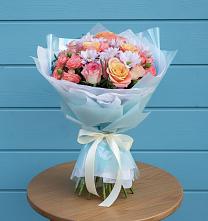 Букет цветов из:  Хризантемы и Розы в Новозавидовский