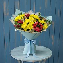 Букет цветов из:  Альстромерии и Хризантемы в Новозавидовский