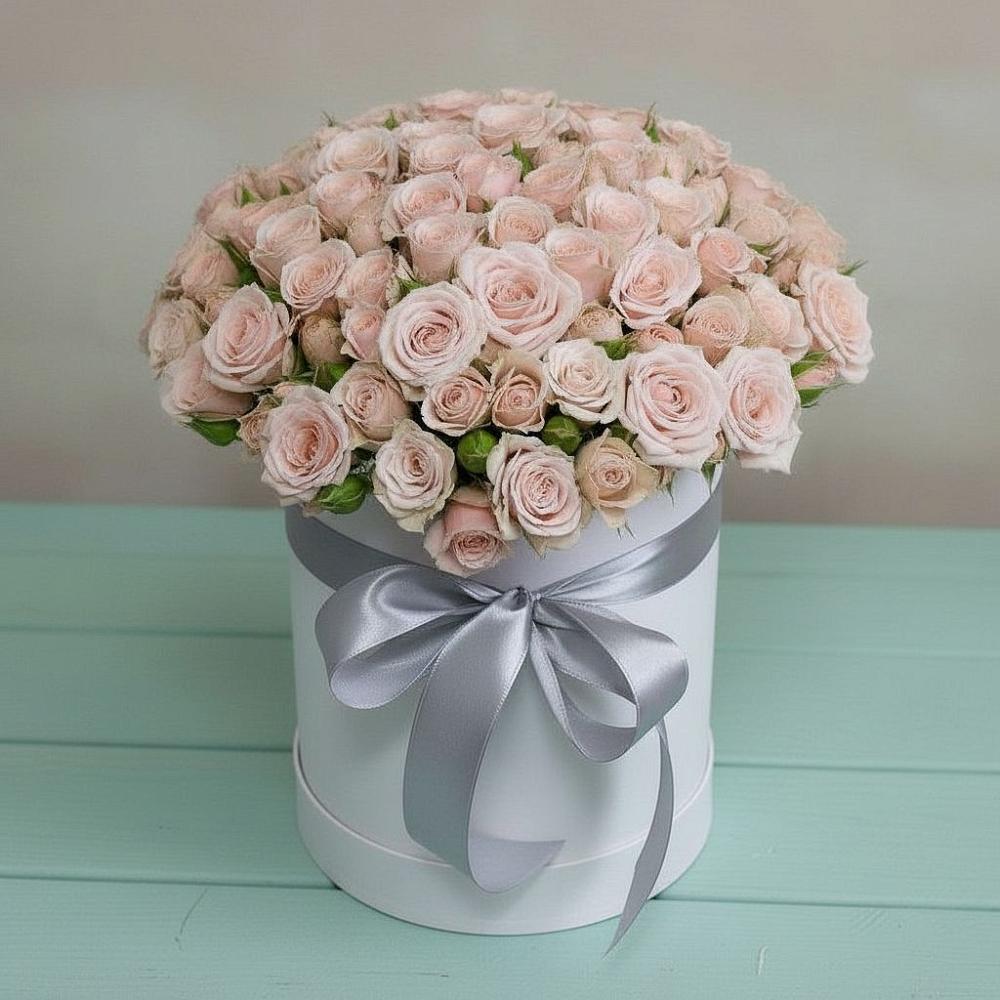 Цветочная композиция из Розы в шляпной коробке в Новозавидовский