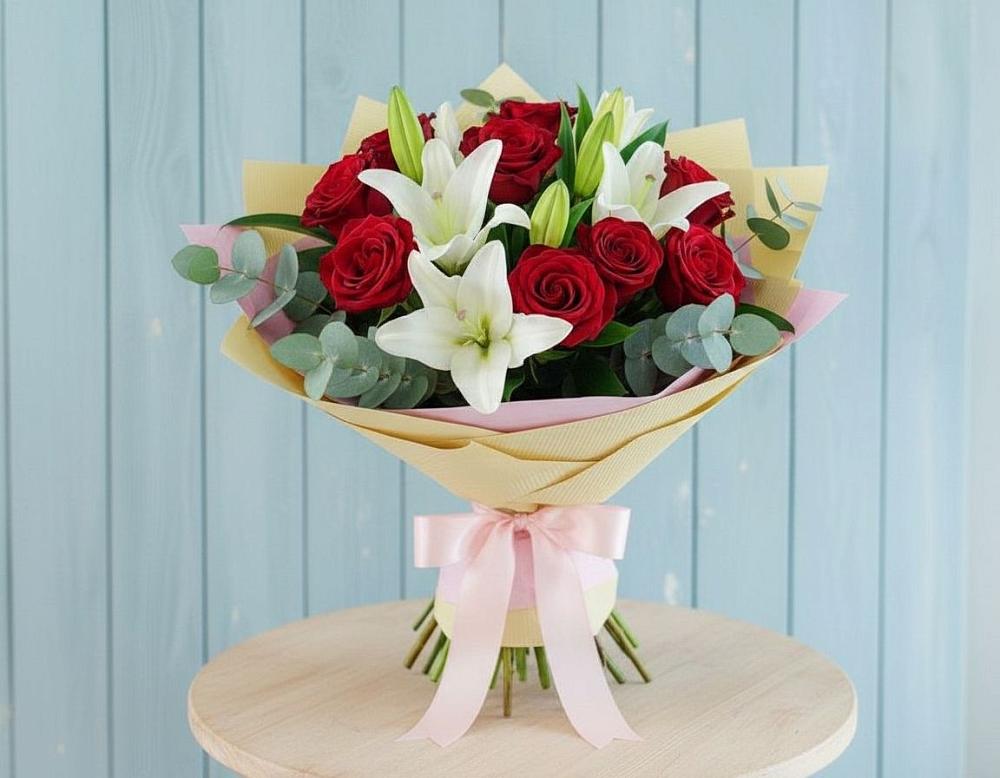 Букет цветов из: Лилии и Розы в Новозавидовский